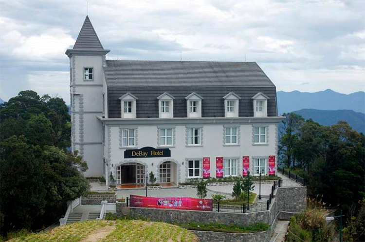 khách sạn tại khu du lịch Bà Nà Hills