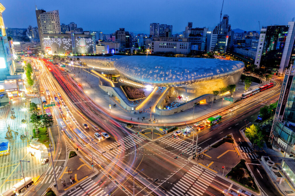 Best Areas to Stay in Seoul for Tourist Dongdaemun